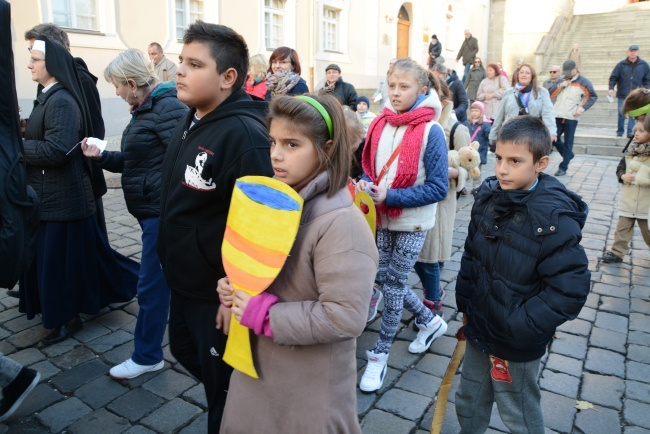 Marsz Świętych na ulicach Opola