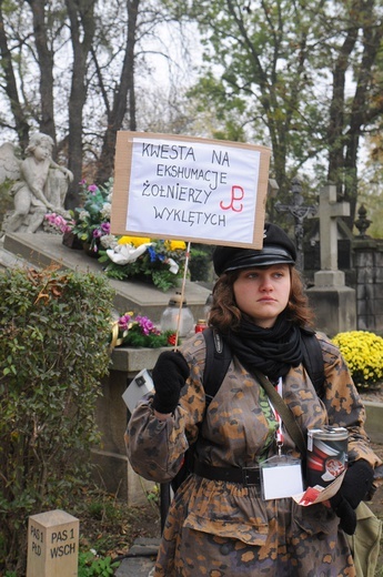 Wszystkich Świętych na cmentarzu Rakowickim - cz. 1