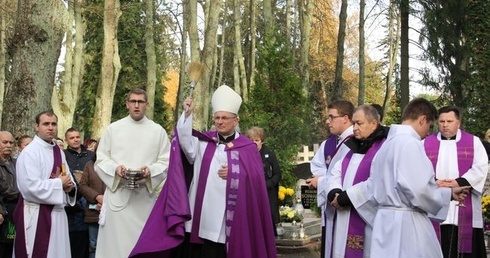 Trzeba wołać o pokój Boży