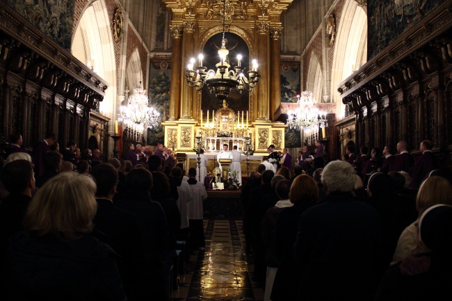 Dzień Zaduszny w katedrze wawelskiej