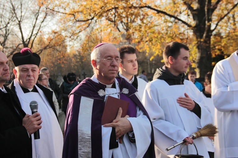 Uroczystość Wszystkich Świętych w Skierniewicach
