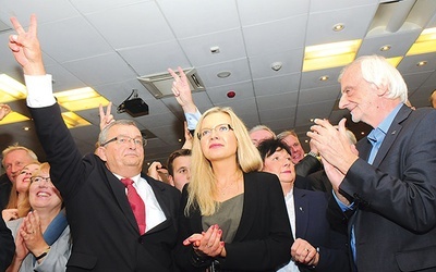  W Krakowie z wyborczego zwycięstwa cieszyli się m.in. (od lewej): Andrzej Adamczyk, Małgorzata Wassermann i Ryszard Terlecki