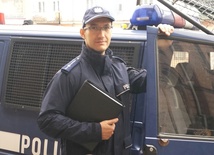 Policjant pierwszego kontaktu