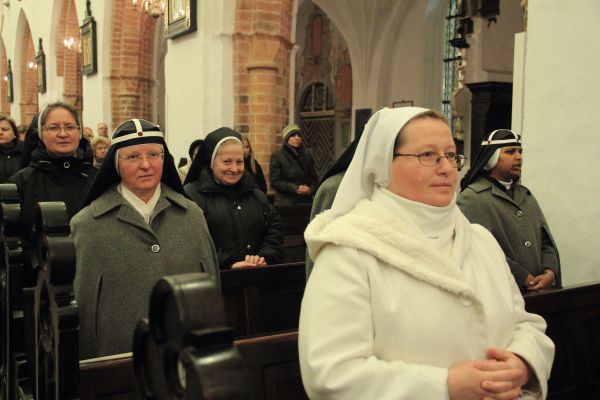 Eucharystia w intencji zmarłych biskupów i kapłanów