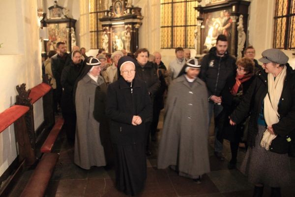 Eucharystia w intencji zmarłych biskupów i kapłanów