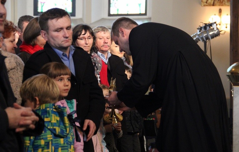 Relikwie świętych Zelii i Ludwika w Rybniku-Chwałowicach
