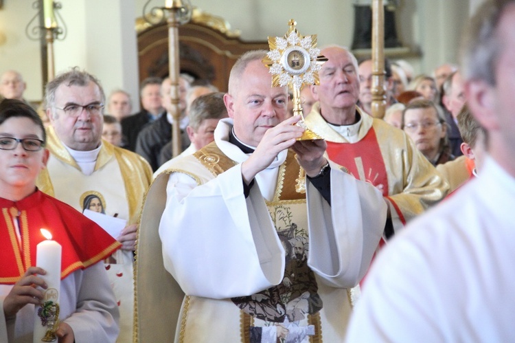 Relikwie świętych Zelii i Ludwika w Rybniku-Chwałowicach