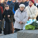 Z Krzyżem w byłym KL Birkenau