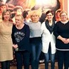  Na zdjęciu świeccy pijarzy: Iwona Iwanicka, Anna Trykowska, Maria Soroka, Danuta Stankiewicz, Agnieszka Kawałkowska