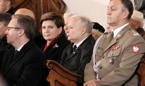 W Eucharystii uczestniczyli przyszła premier Beata Szydło i prezes PiS Jarosław Kaczyński