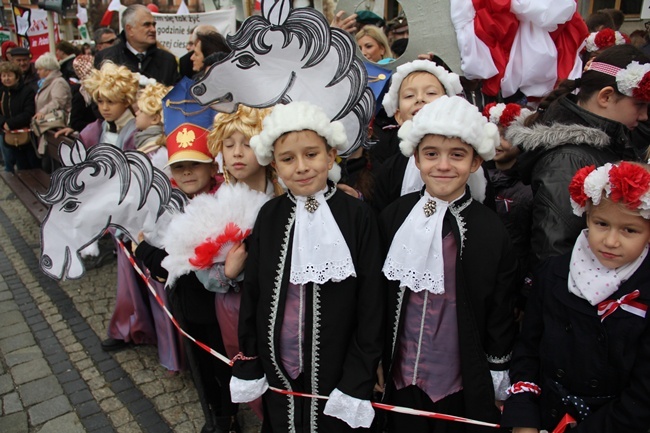 Radosna Parada Niepodległości 2015