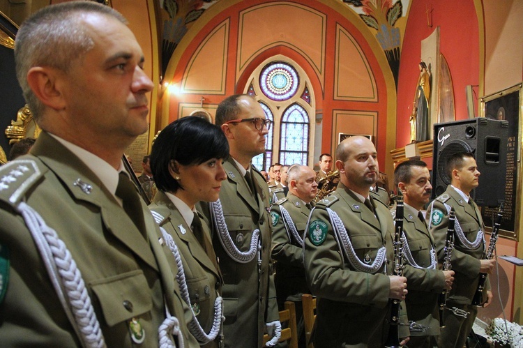 Msza w intencji ojczyzny i z okazji 35. rocznicy sądeckiego KIK-u