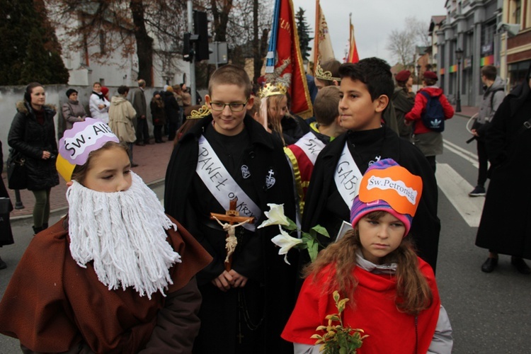 Święci na uroczystościach ku czci św. Wiktorii