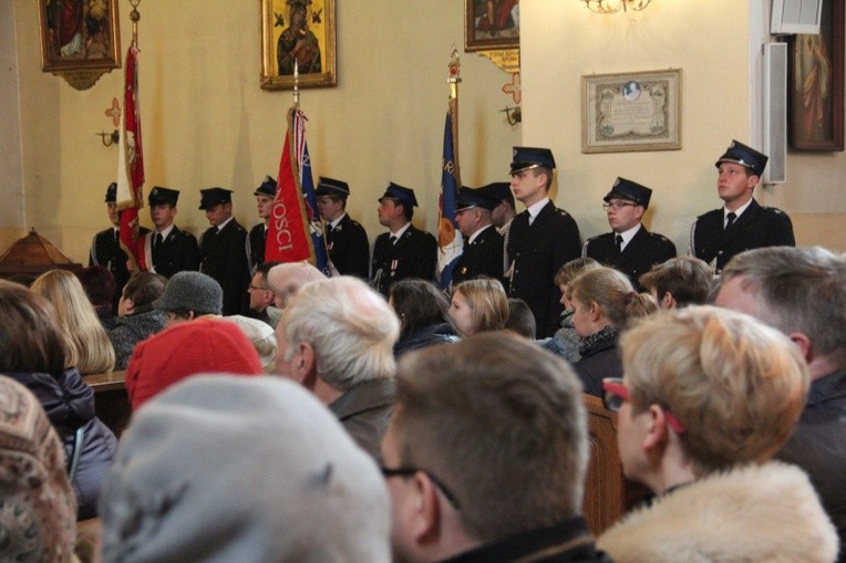 Uroczystości patriotyczne w Łyszkowicach