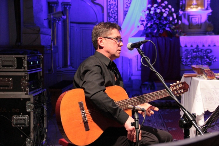 Michał Lorenc i koncert DesOrient w Rzeczycy
