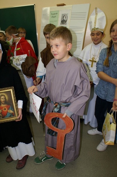 II Szkolnego Korowodu Świętych