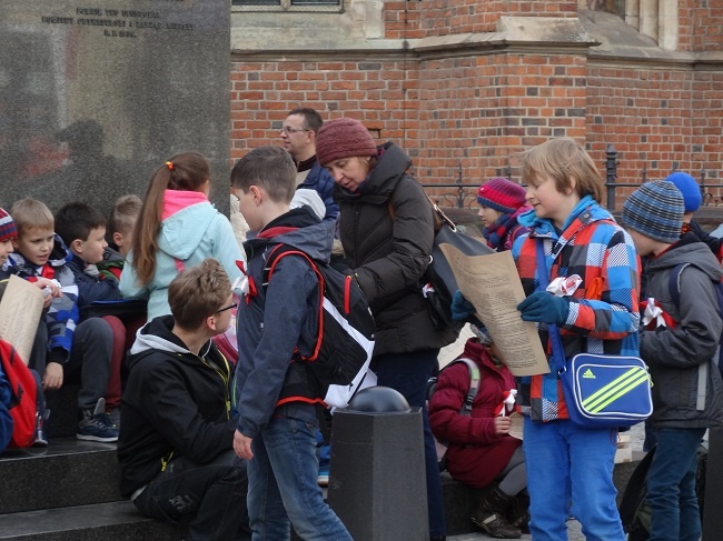 Gra terenowa "Śladami niepodległości"