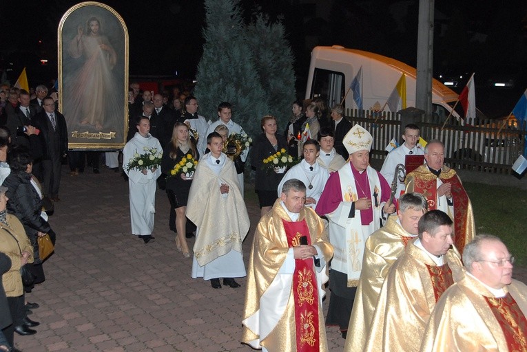 Nawiedzenie w parafii pw. Ducha Świętego w Mielcu