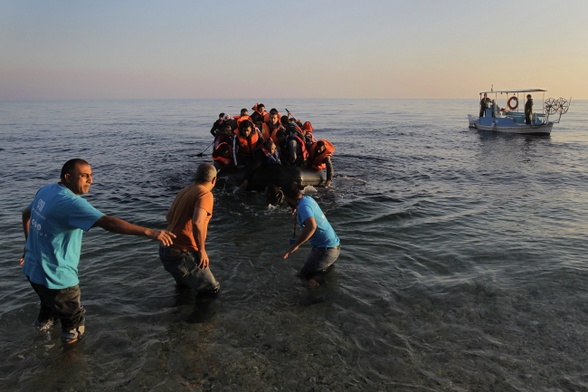 Przypłynęły kolejne tysiące imigrantów