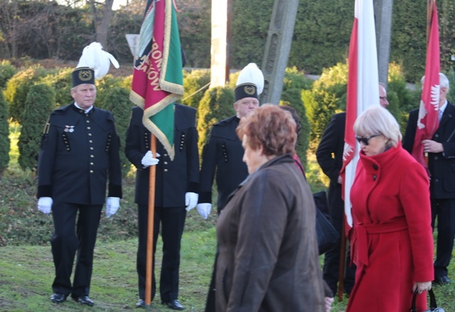 Powstańcze sztandary w Starej Wsi