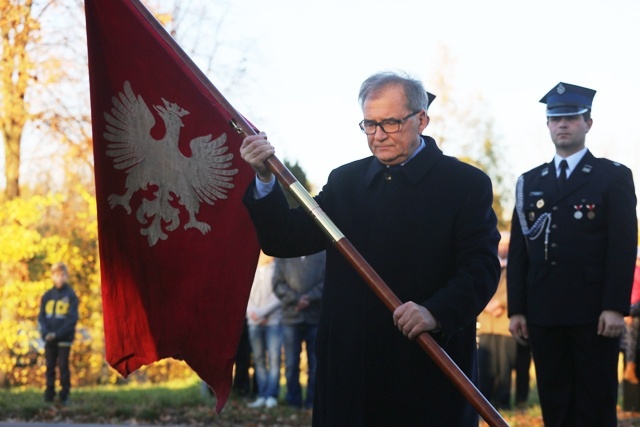 Powstańcze sztandary w Starej Wsi