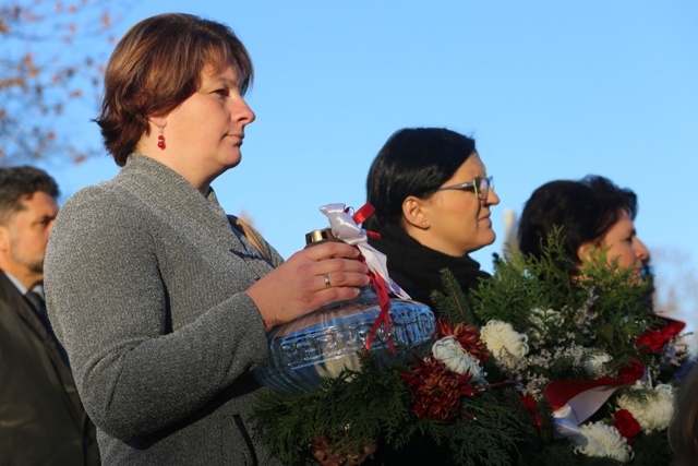 Powstańcze sztandary w Starej Wsi