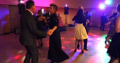 Biało-czerwone tańce 