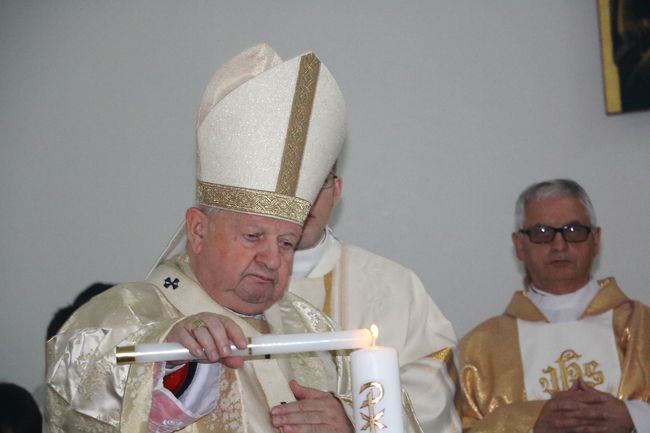 Konsekracja kościoła św. Jana Pawła II w Krzeszowicach