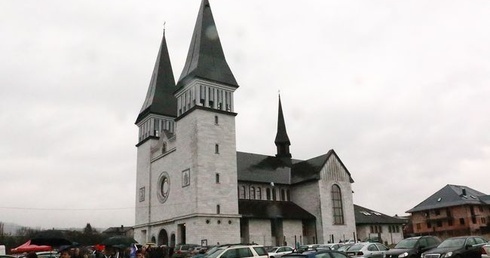 Konsekracja kościoła św. Jana Pawła II w Krzeszowicach