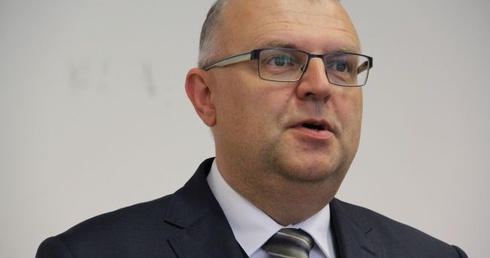 Nie można odpowiadać słabością