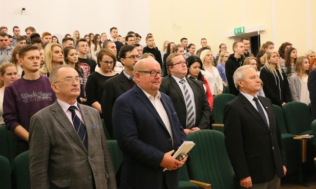 Uczestnicy konferencji na KUL