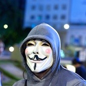 Anonymous wypowiadają wojnę ISIS