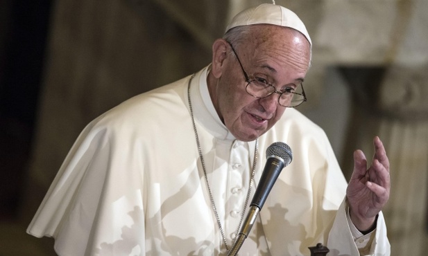 Franciszek przestrzega przed podwójnym życiem