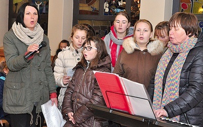  Goście z Ukrainy śpiewali w Borusowej polskie pieśni religijne i patriotyczne