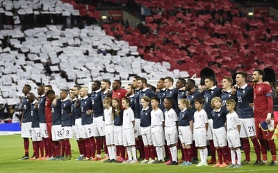 Wembley zaśpiewało Marsyliankę