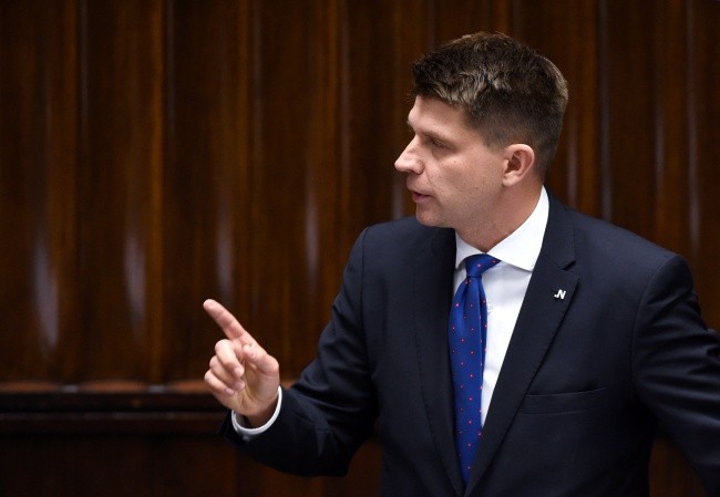 Petru do rządu: Nie dacie rady