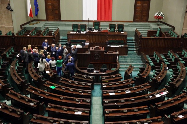 Sejm zmienił ustawę o Trybunale