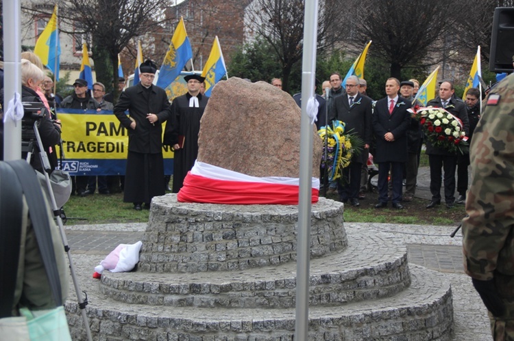 Obelisk ofiarom z 1945 r. 