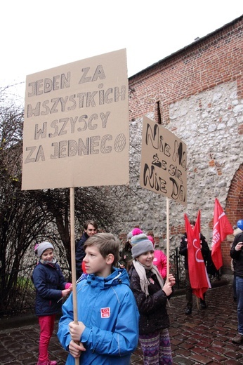 Marsz na otwarcie bazy rodzin Szlachetnej Paczki 2015