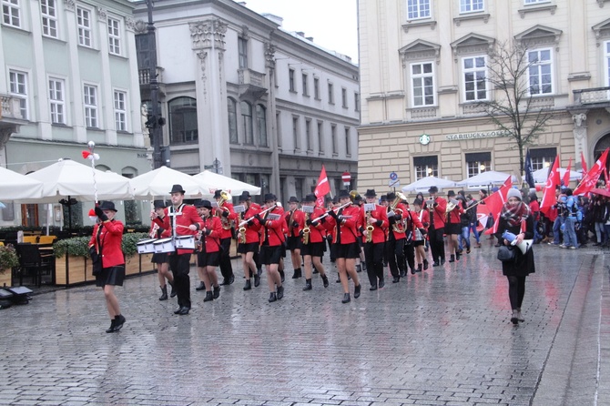 Marsz na otwarcie bazy rodzin Szlachetnej Paczki 2015