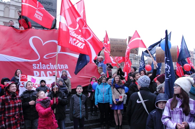 Marsz na otwarcie bazy rodzin Szlachetnej Paczki 2015