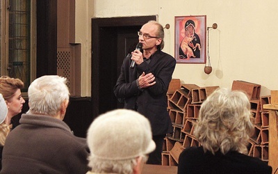 Ireneusz Cencora, reżyser filmu i autor scenariusza, podczas premierowego pokazu