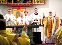 Uroczystej Mszy św. na zakończenie jubileuszowych obchodów przewodniczył nuncjusz apostolski abp Celestino Migliore