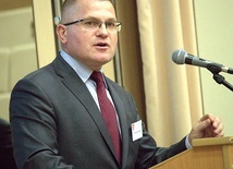 Dr Bogusław Rogalski przedstawił dramatyczną sytuację Polaków na Litwie