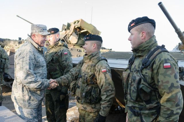 Generał NATO w Świętoszowie