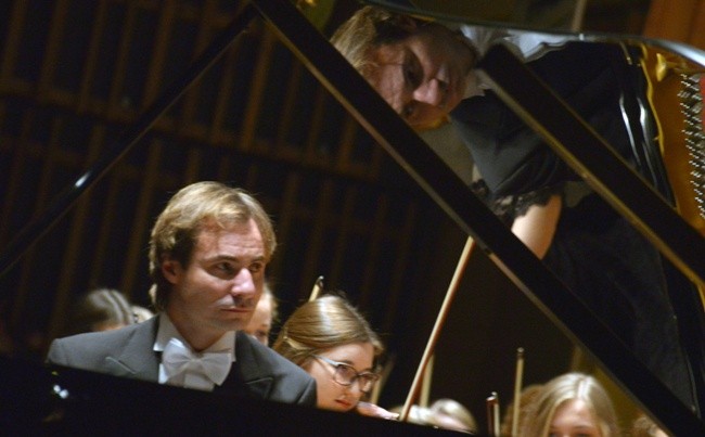 Solistą koncertu Es-dur Franciszka Liszta był Michał Drewnowski, wybitny pianista i jednocześnie nauczyciel radomskiej szkoły
