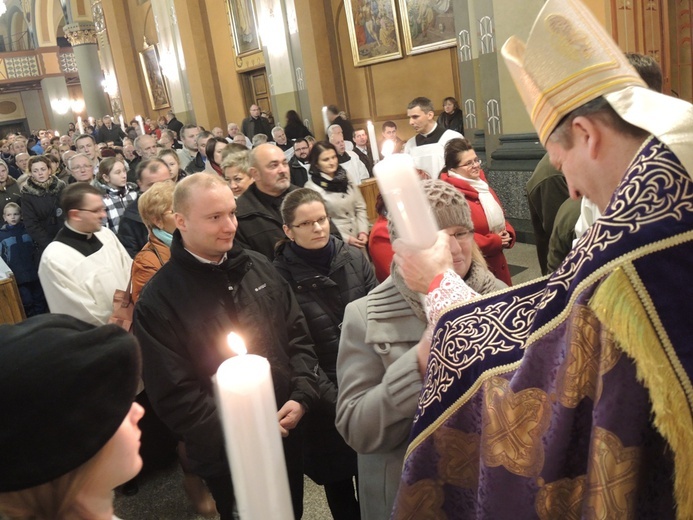 Jubileuszowe świece już w parafiach