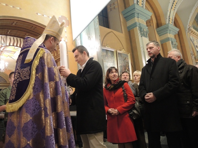 Jubileuszowe świece już w parafiach