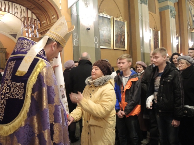 Jubileuszowe świece już w parafiach