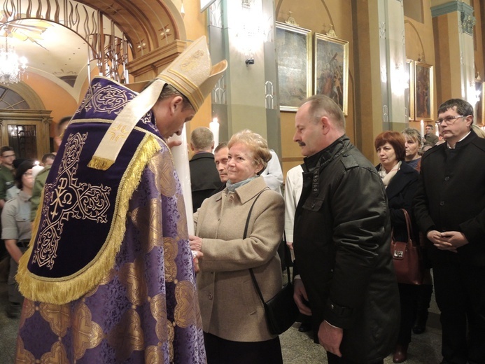 Jubileuszowe świece już w parafiach